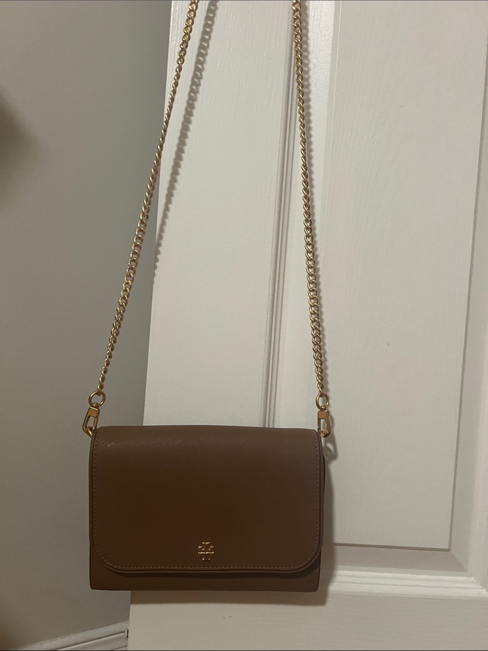 Tory Burch Emerson Chain Wallet /Crossbody